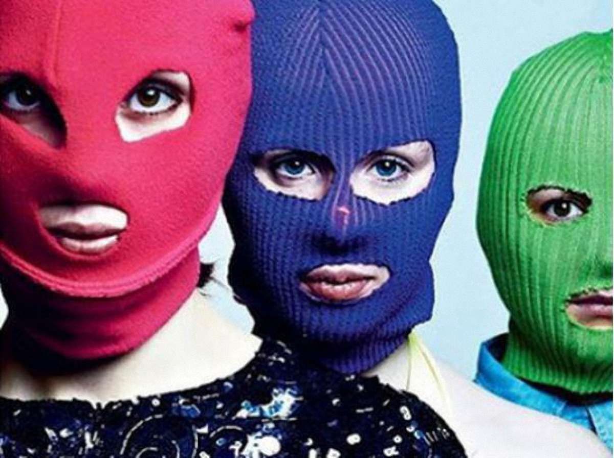 Московська поліція розшукує інших учасниць Pussy Riot