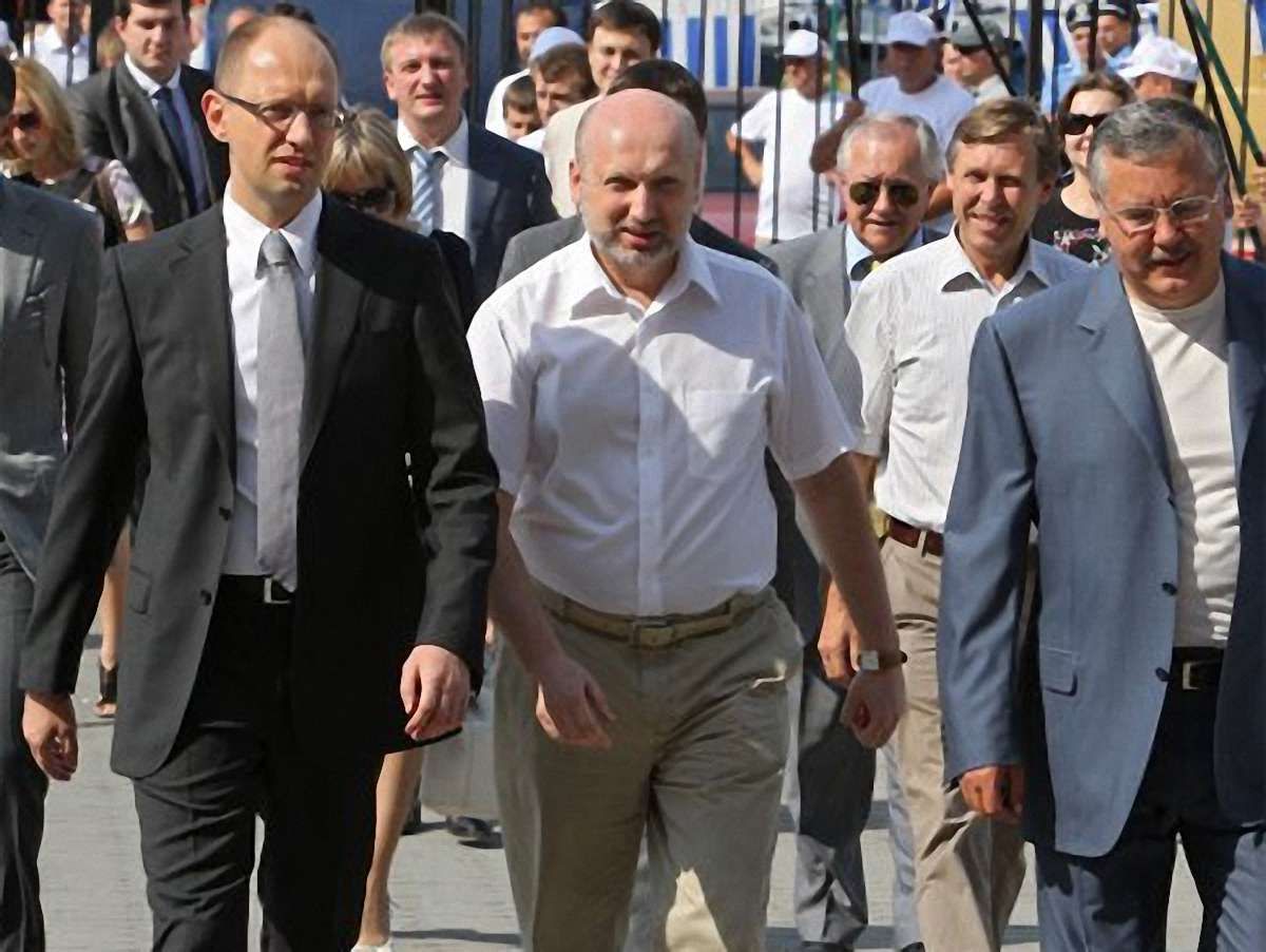 Майже 310 тисяч українців приєднались до позову проти Януковича