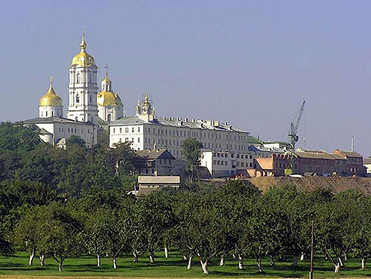 Януковича просять включити Почаївську лавру до списку ЮНЕСКО