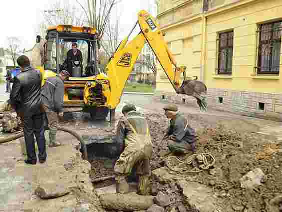 На вулиці Коновальця у Львові буде новий водогін