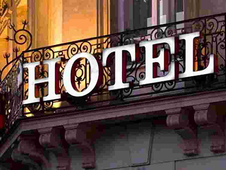 Янукович звільнив готельєрів від податку на прибуток