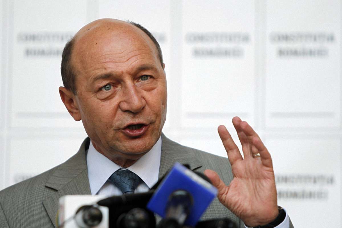Суд поновив румунського президента на посаді після імпічменту