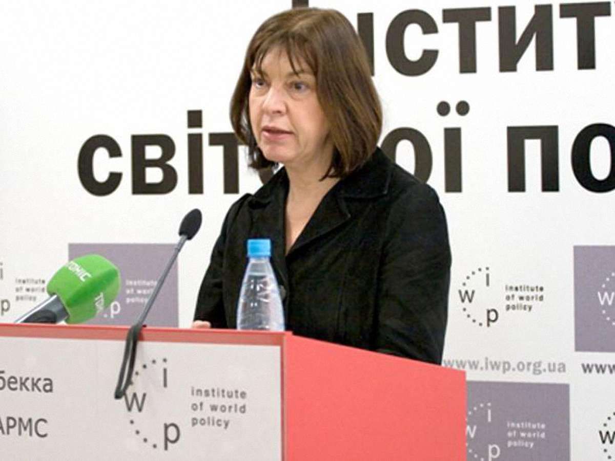 Євродепутат вважає, що треба посилити тиск на українську владу