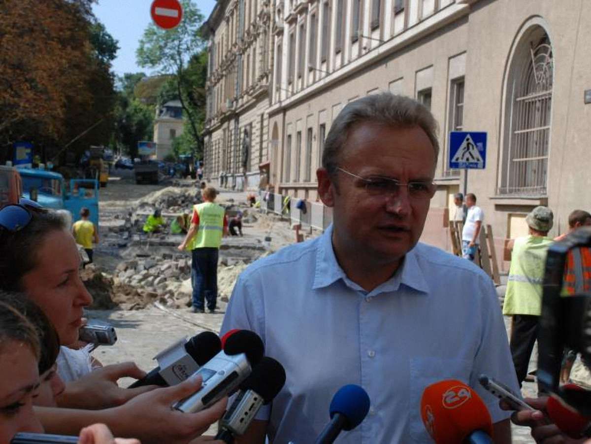 Ремонт перехрестя Коперника-Словацького завершать до 1 вересня, - мер Львова