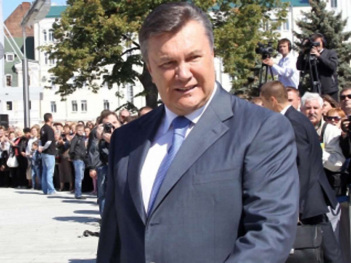 Янукович визнав, що закон про мови є недосконалим