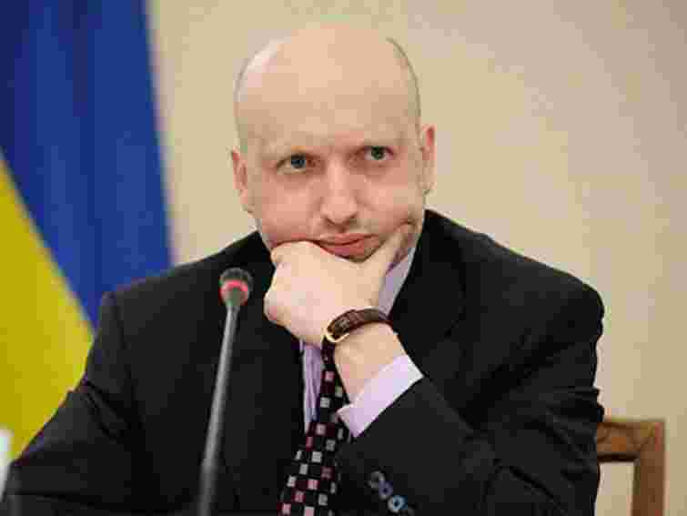 Турчинов торік заробив більше мільйона