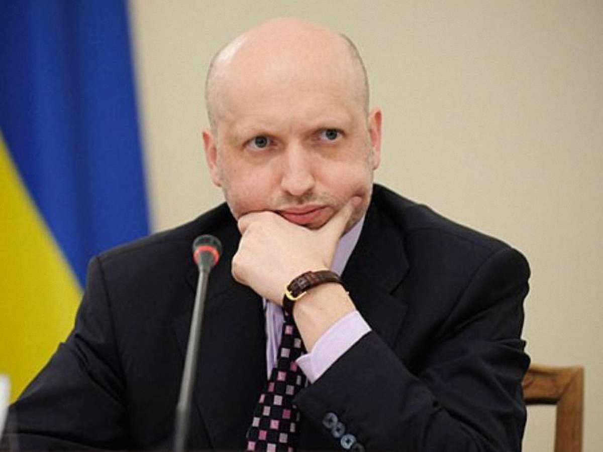 Турчинов торік заробив більше мільйона