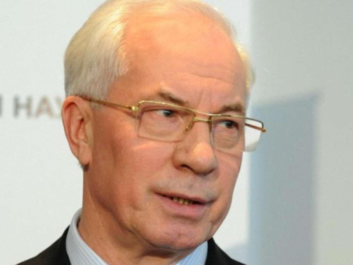 Азаров пообіцяв шахтарям, що за 10 років вони не впізнають Україну