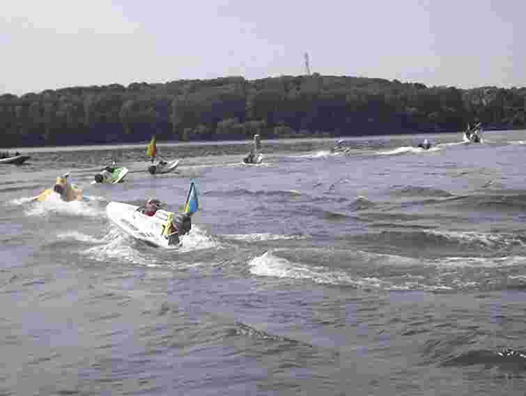 Кубок мера Тернополя з водно-моторного спорту виборов росіянин