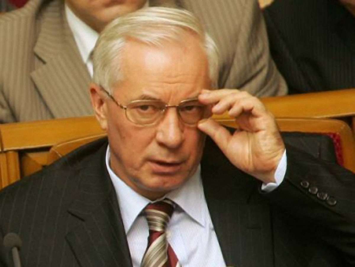 Азаров заявив, що кандидатів-клонів від ПР не буде