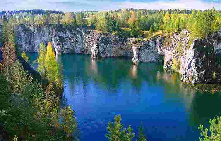 Шістьох українців, які заблукали в Карелії, знайшли