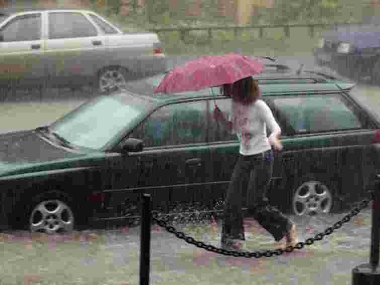 Сьогодні у частині України штормове попередження