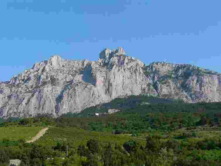 Рятувальники знайшли туристів, які загубилися на горі Ай-Петрі
