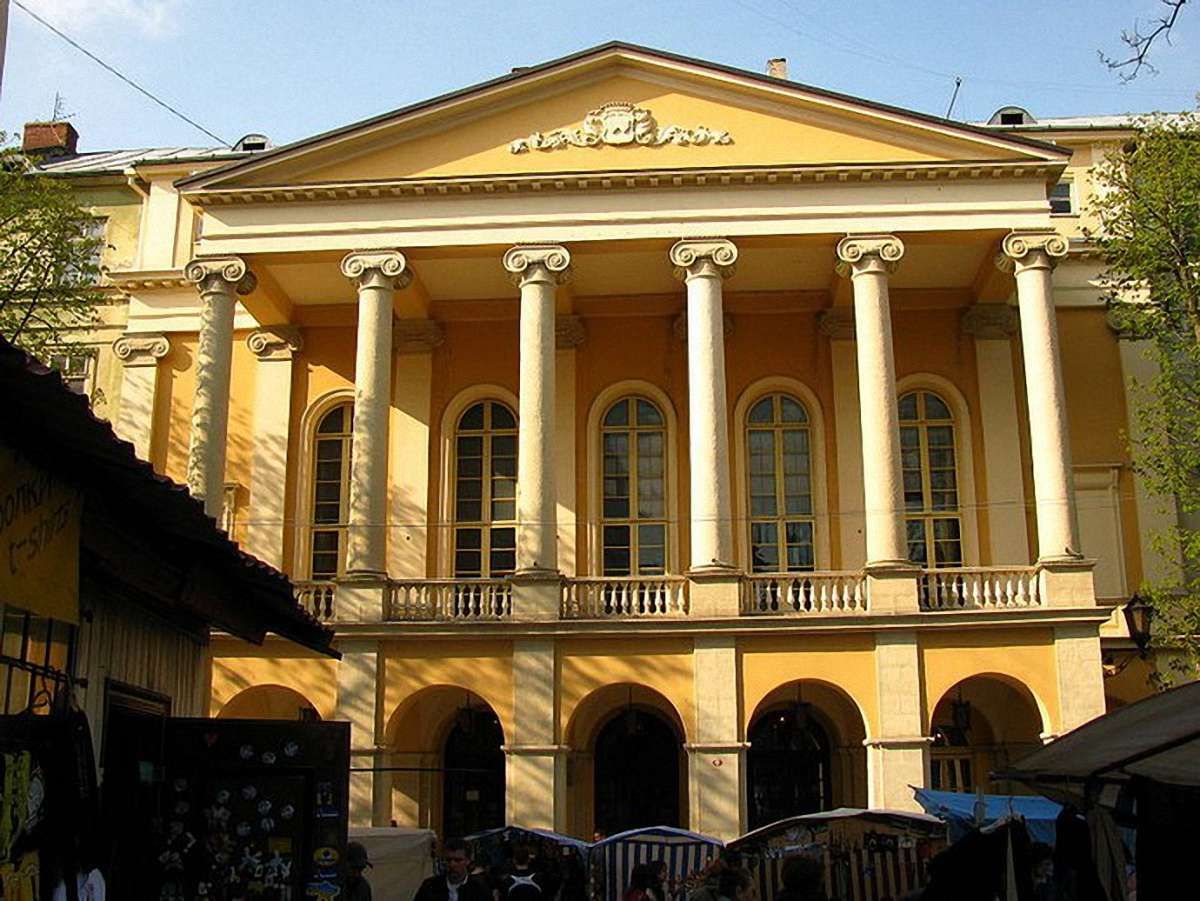 Театр Заньковецької отримав 800 тис. на реставрацію фасаду