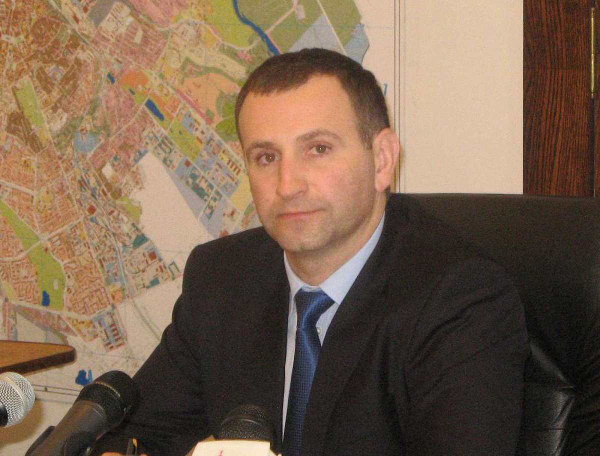 Суд Чернівців не визнав дії секретаря міськради передвиборчою агітацією