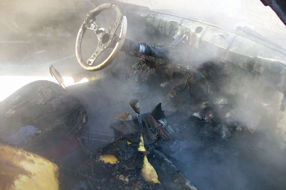 У Львові вночі згоріло два автомобілі