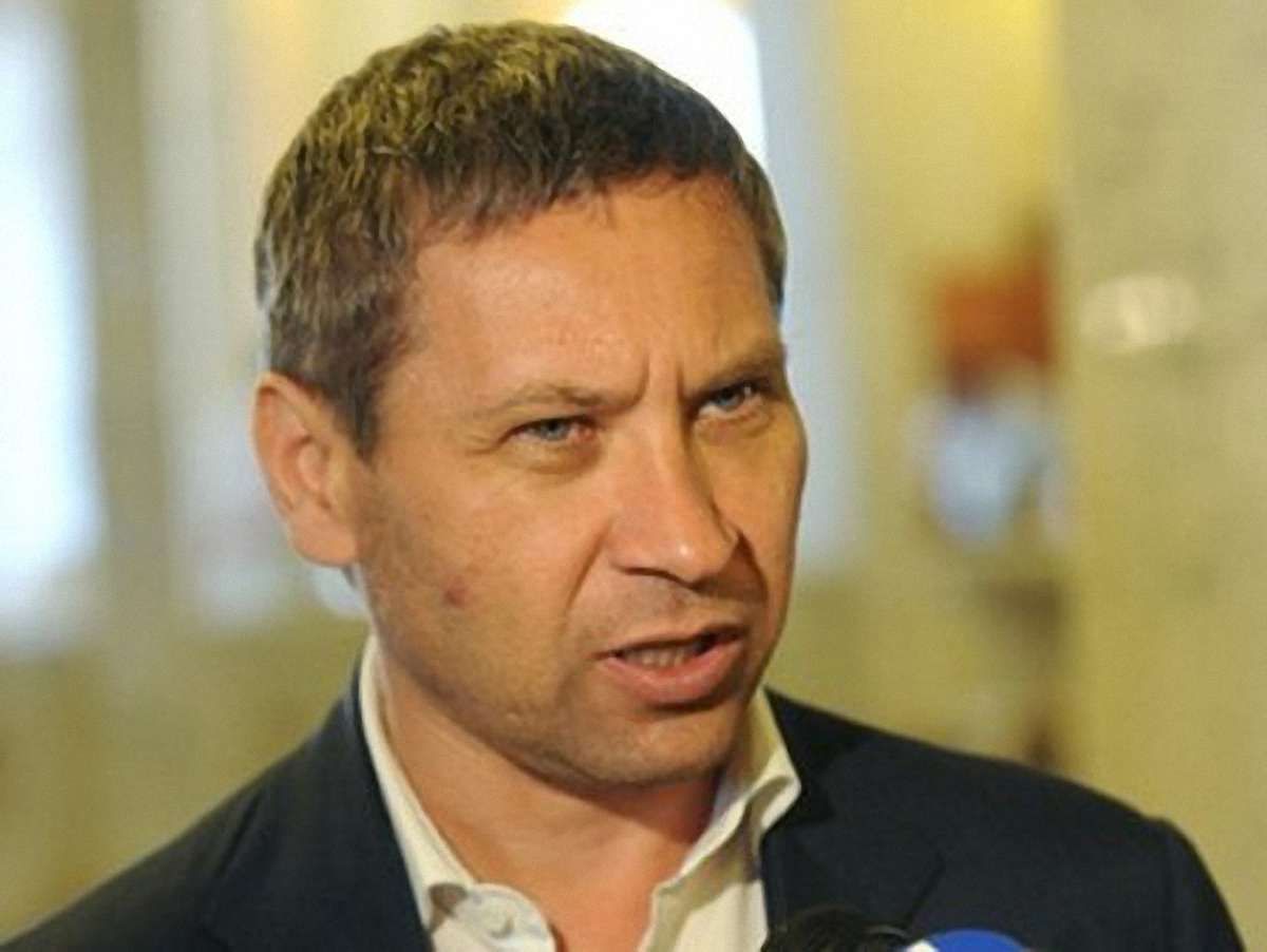Людям байдуже, за які гроші їм облаштовують блага, - регіонал
