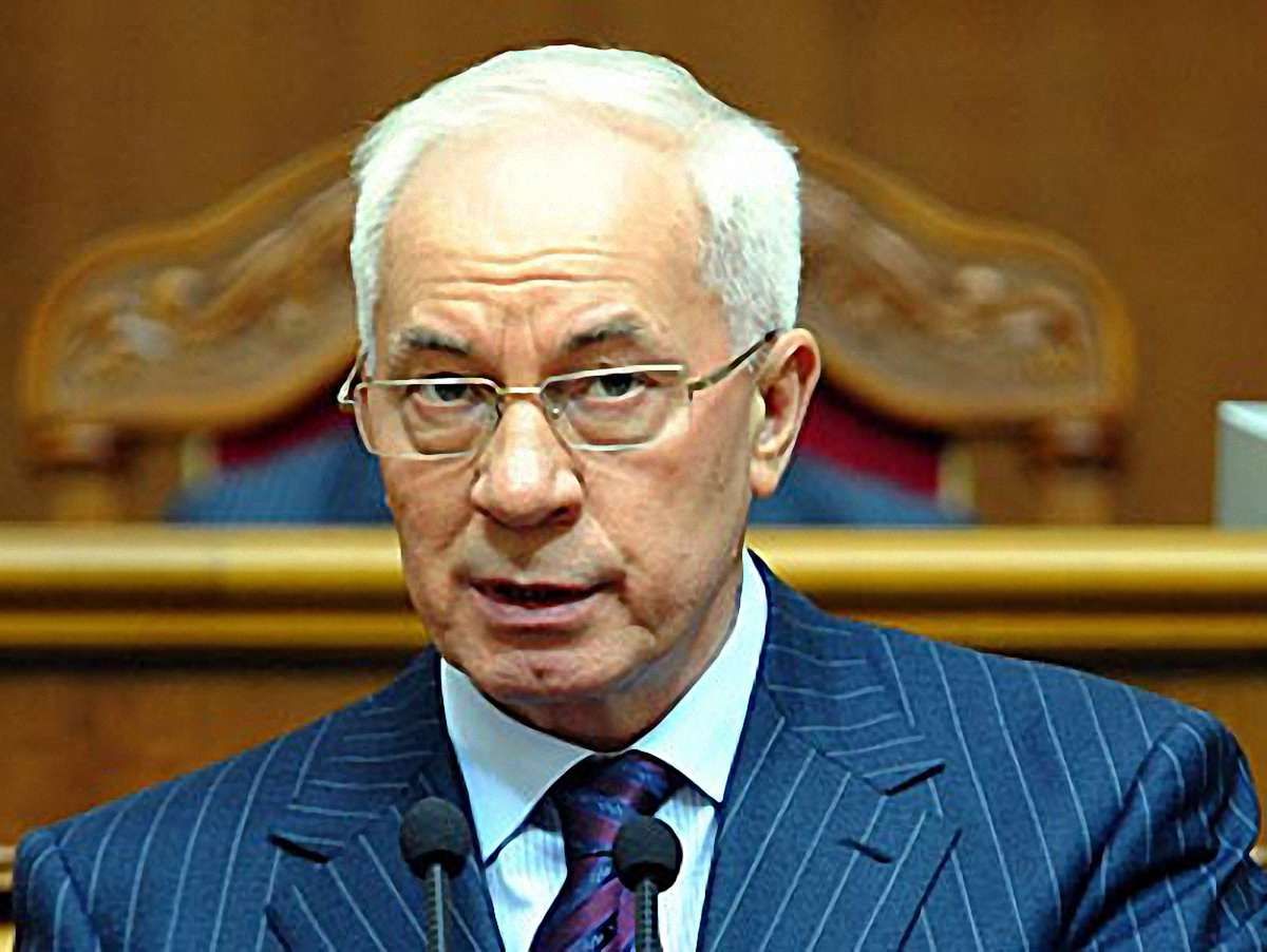Азаров розраховує на новий держбюджет до виборів