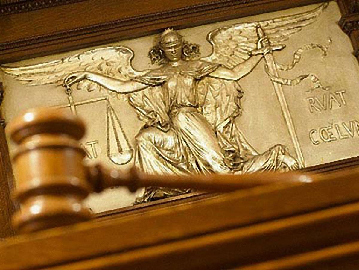 Опозиція подала до Вищого адмінсуду позов проти Януковича