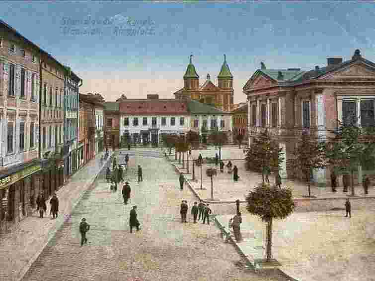 Центр Івано-Франківська зробили пішохідним: в’їзд – 50 грн