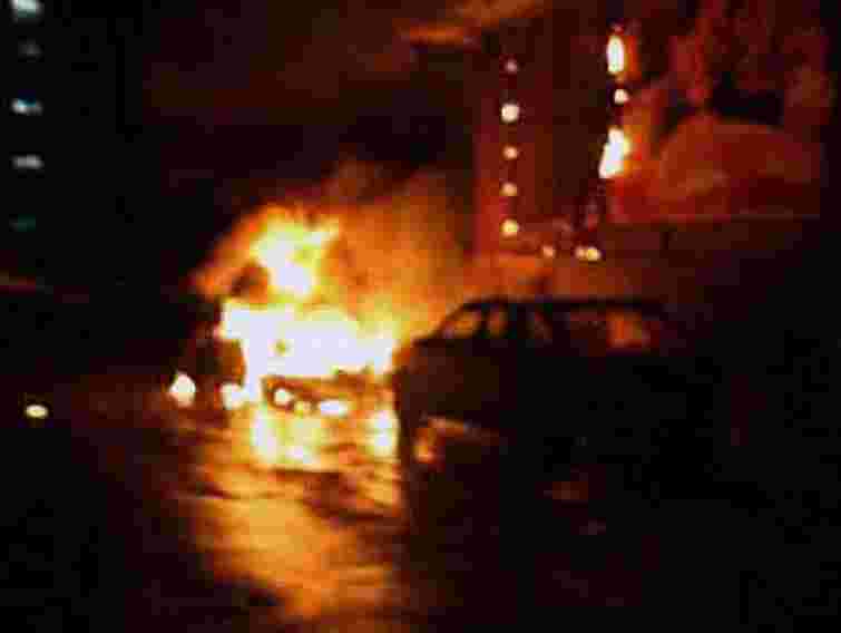 У Львові підпалили мікроавтобус Volkswagen