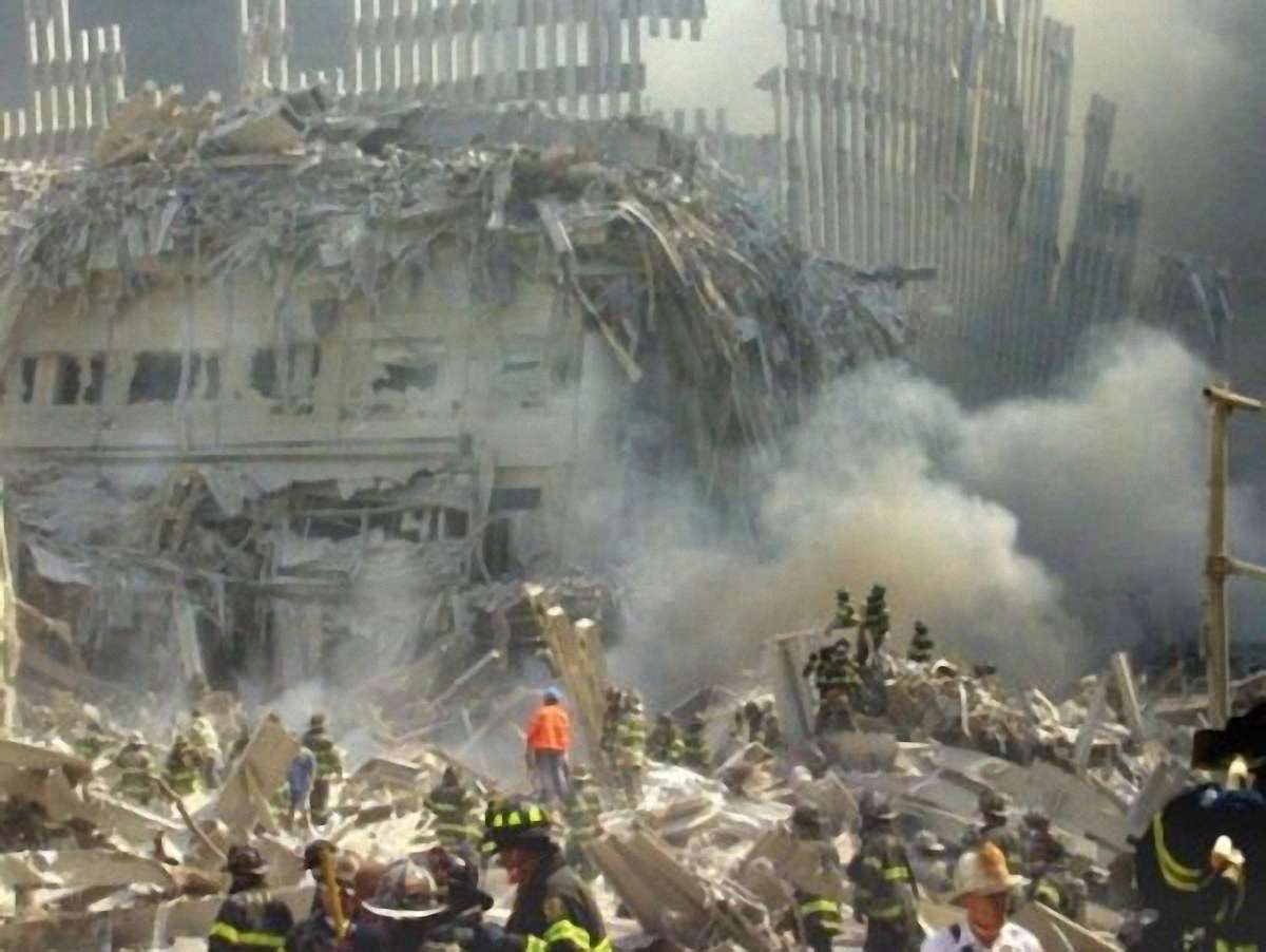 Сьогодні США вшановують жертв терактів 2001 року