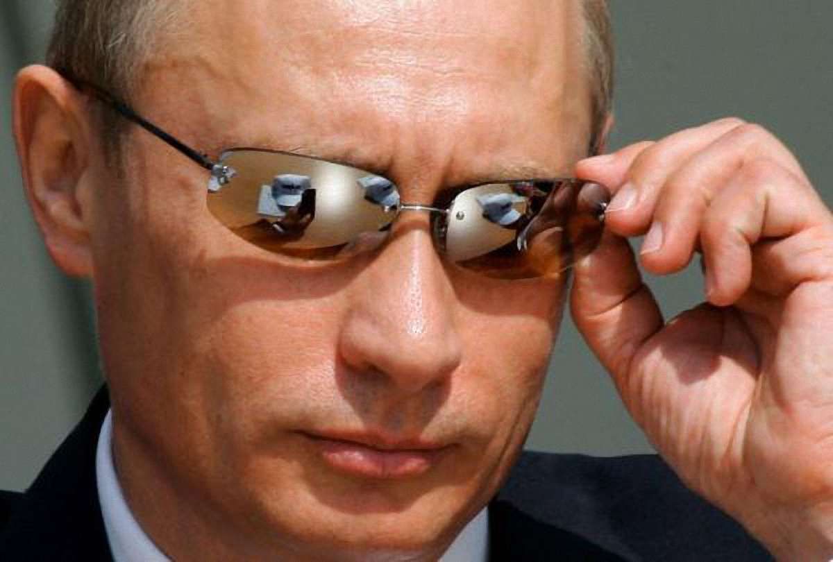Путін для росіян більше не герой, - політолог