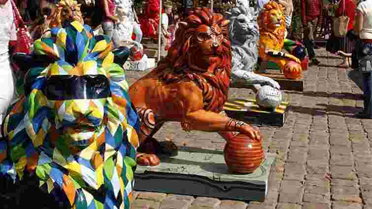 Сьогодні Львів подарує Маріуполю скульптуру лева