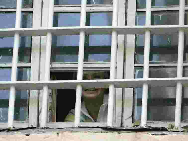 Тюремники грають на руку Тимошенко, - політолог