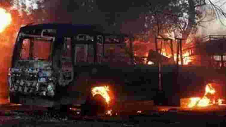 В Афганістані автобус врізався у бензовоз: 50 людей згоріли
