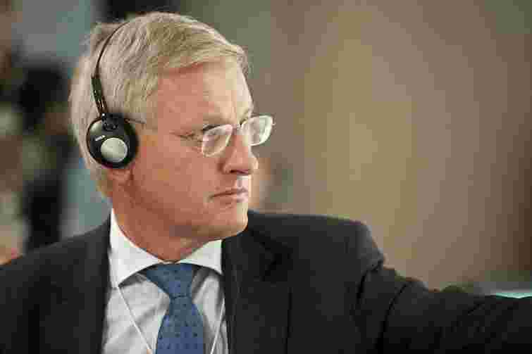 МЗС Швеції: Україна мусить вибирати, інакше опиниться в ізоляції