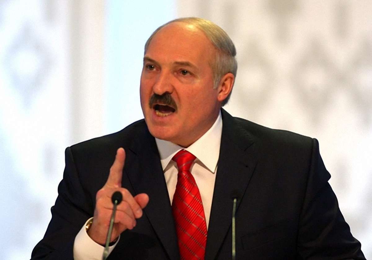 Лукашенко подарував катарським шейхам угіддя під Мінськом
