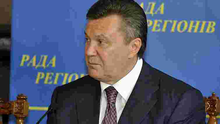 Янукович закликав місцеву владу не допустити тиску на ЗМІ