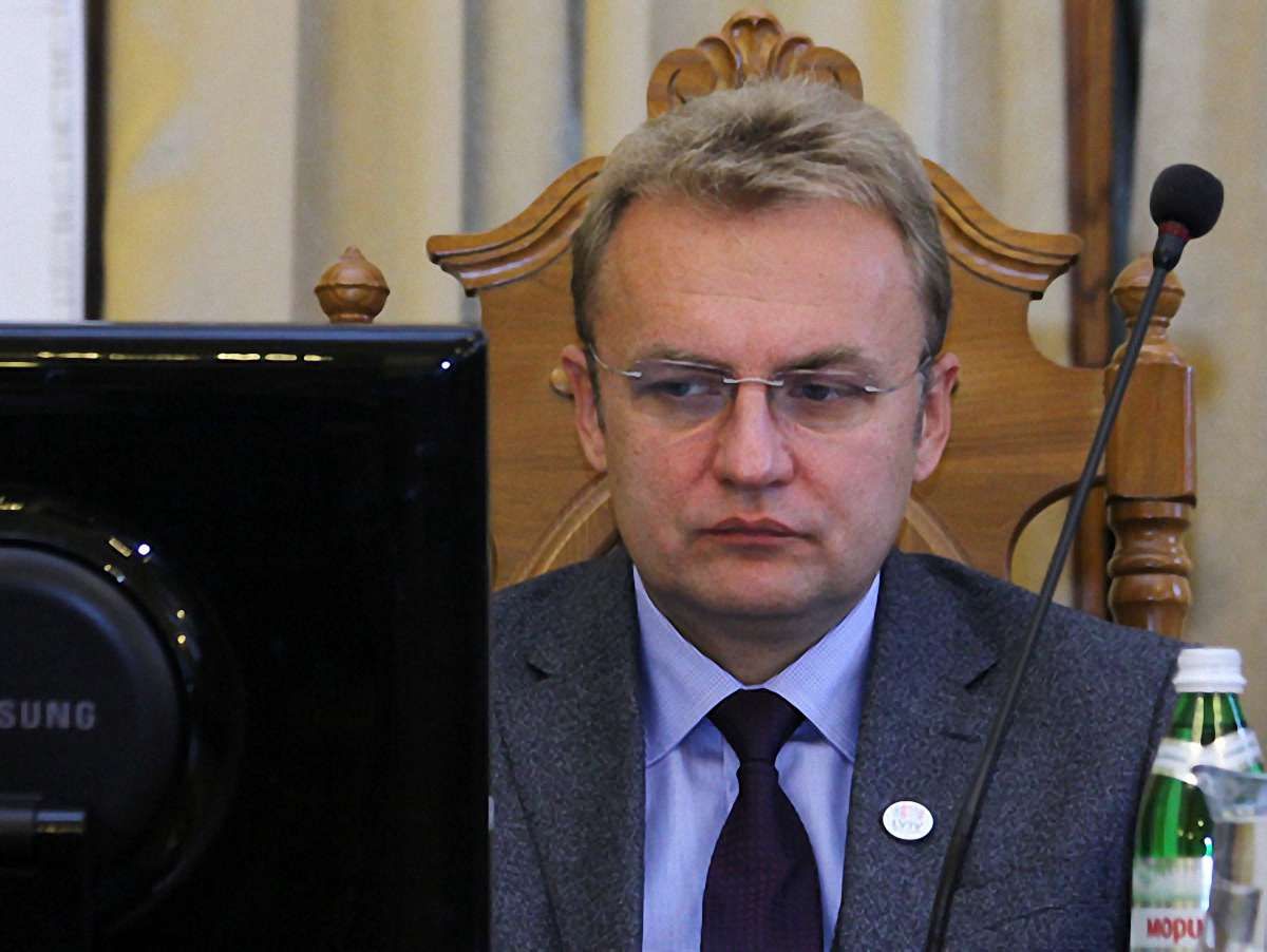 Мер Львова заявив про свідоме нищення україномовного міста