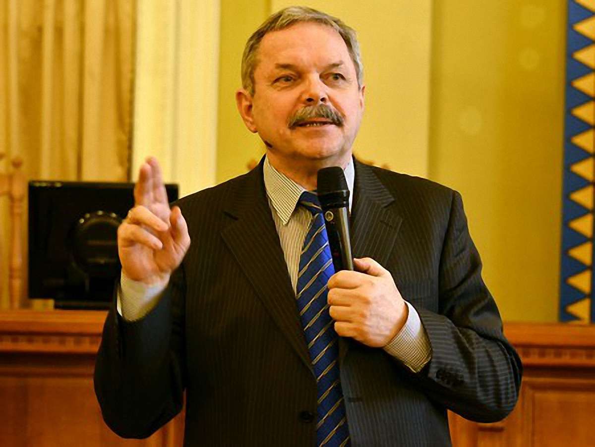 Маринович: Голосувати треба навіть за неідеальних політиків