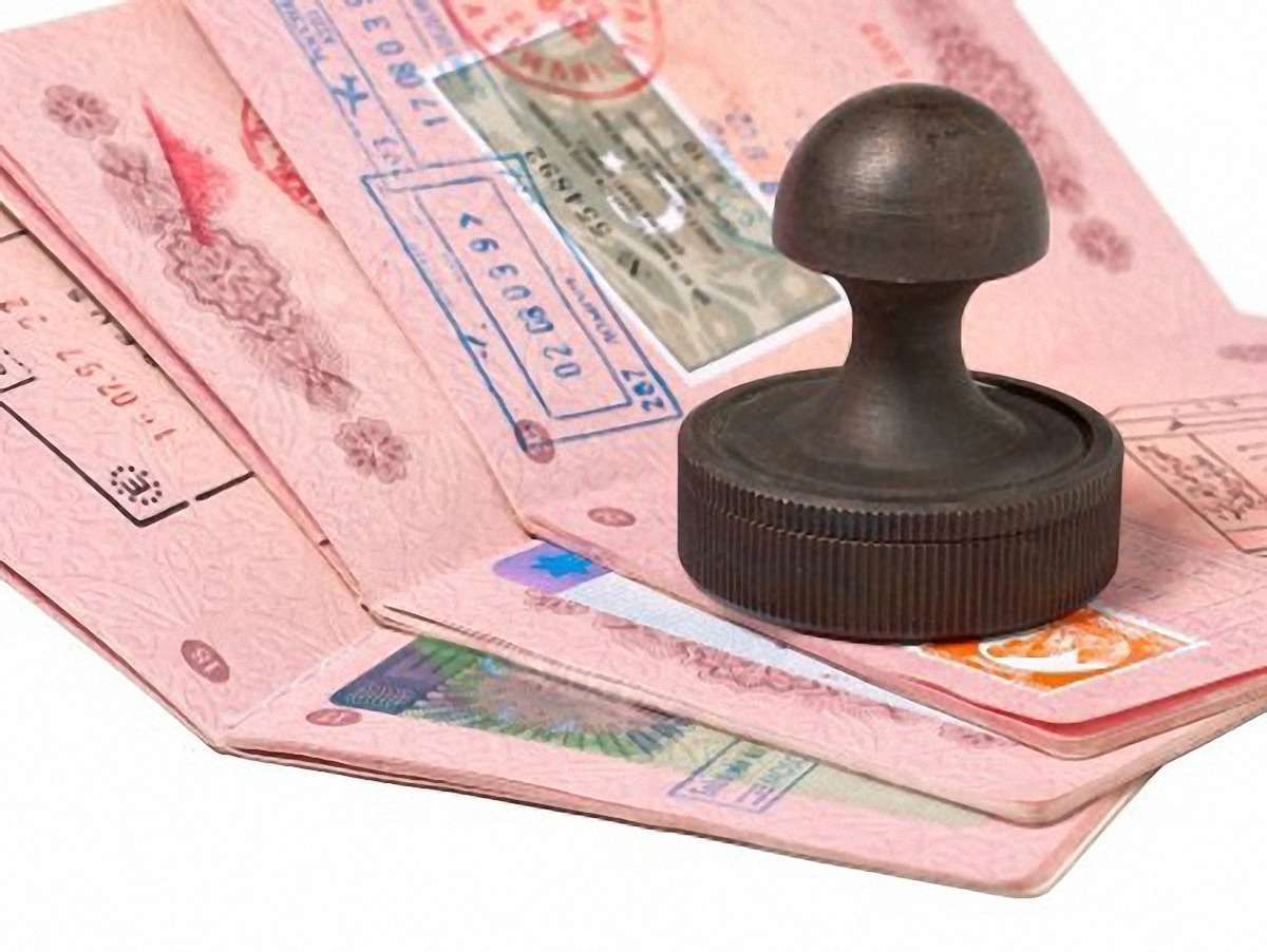 Українці чекають німецьку візу до трьох місяців