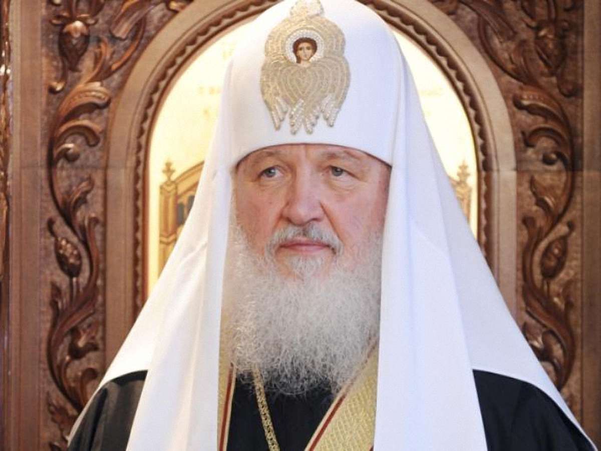 Глава РПЦ пропонує не відволікатись на розмови про машини священиків