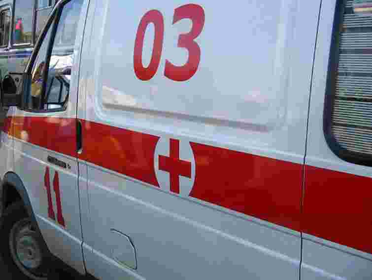 У центрі Львова чоловік на мопеді збив жінку і втік, - очевидці