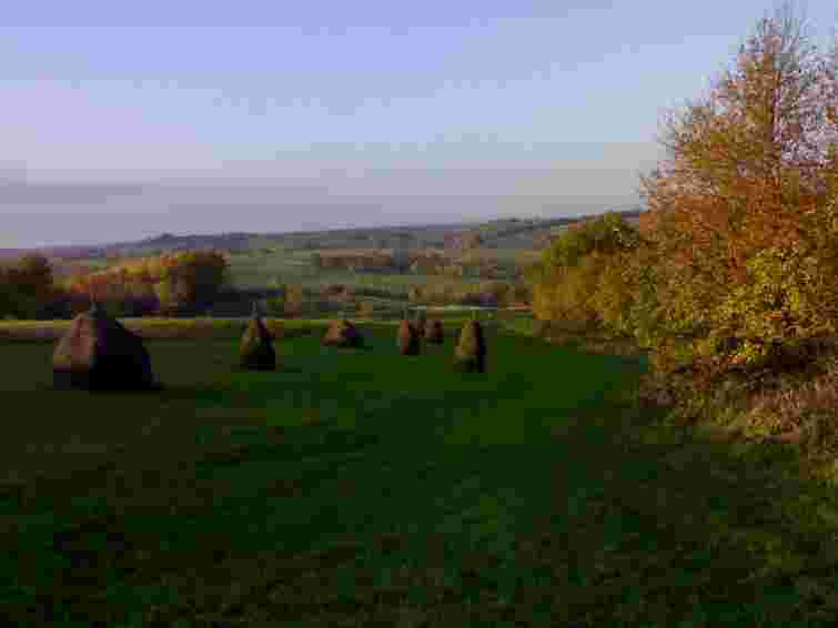 Тепло в Україні збережеться до кінця місяця