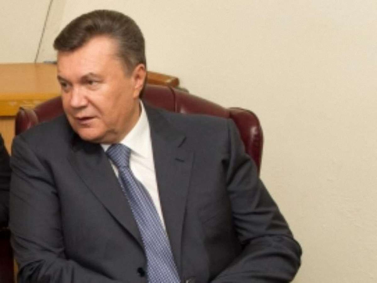 Янукович у Нью-Йорку прокоментував відкликання закону про наклеп