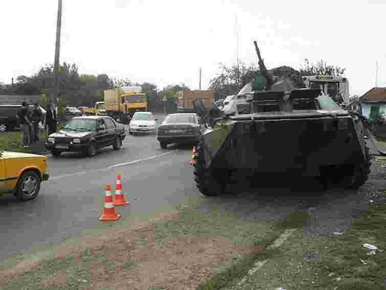 Міноборони: У ДТП за участі БТР на Буковині винен водій маршрутки