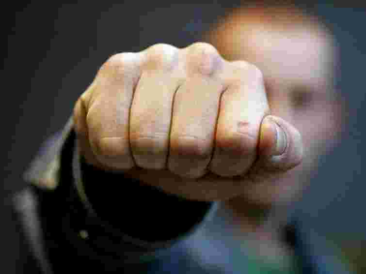 Побиття журналіста «Грошей» кваліфікували як хуліганство