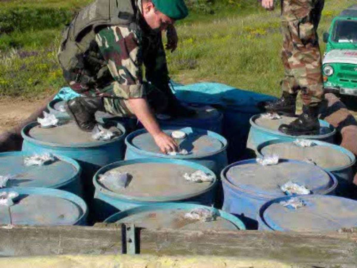 У Львові викрили підпільний цех: вилучено 4 т спирту
