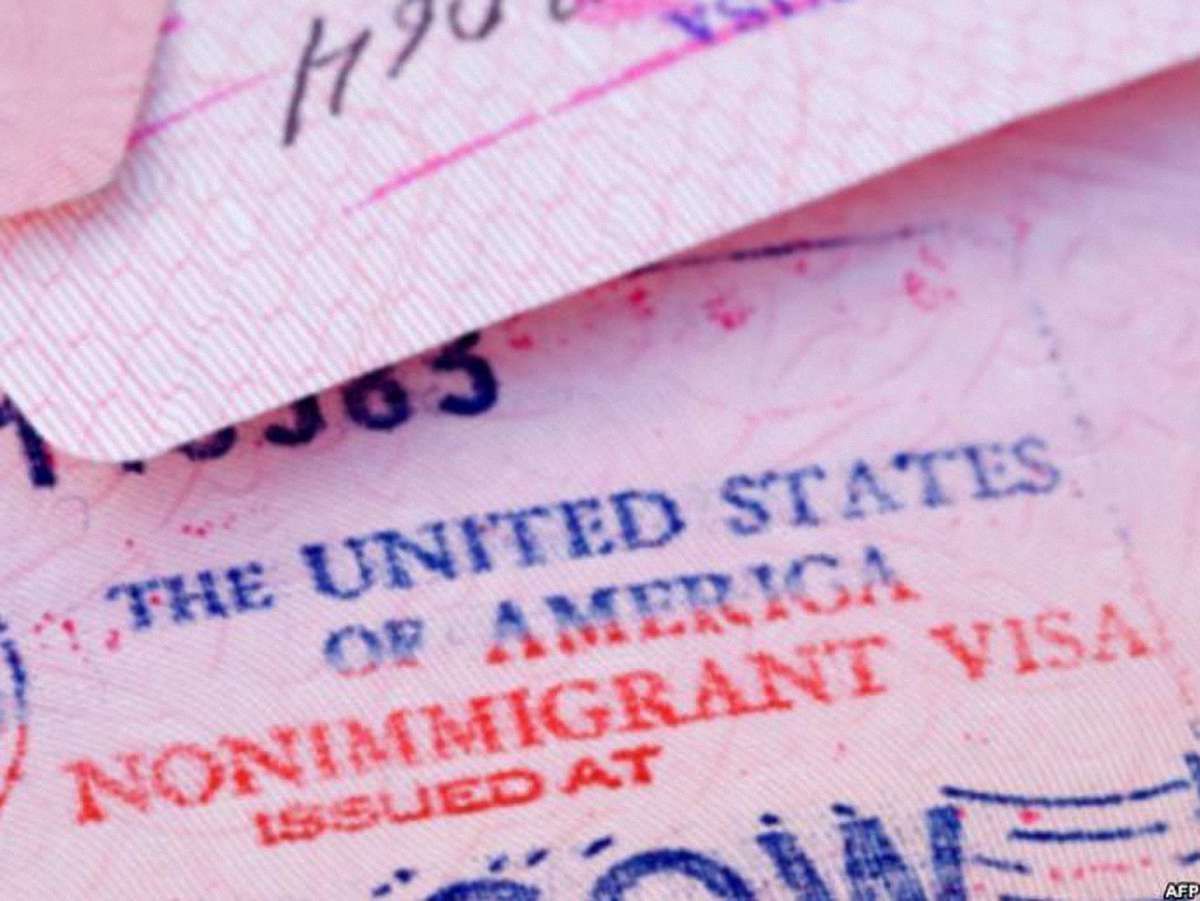 США не планують тиснути на Україну, відмовляючи у візах