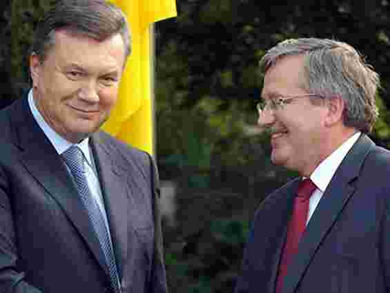 ЄС уважно стежить за виборами в Україні, – Коморовський