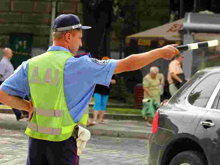 ДАІ випробує прилад, який за 300 метрів виявляє п’яних водіїв