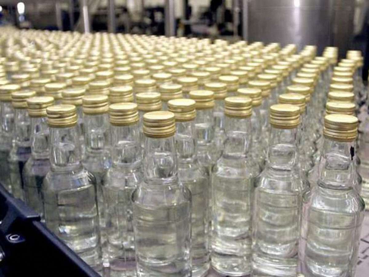 Податківці Львівщини вилучила фальсифікату алкоголю на мільйон