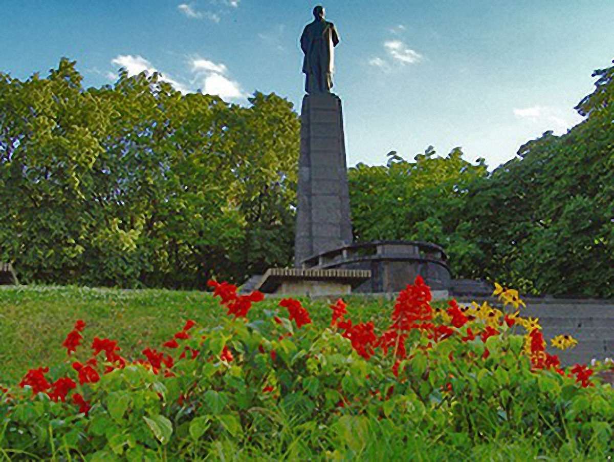 Томенко: Діяльність заповідника на Тарасовій горі - під загрозою