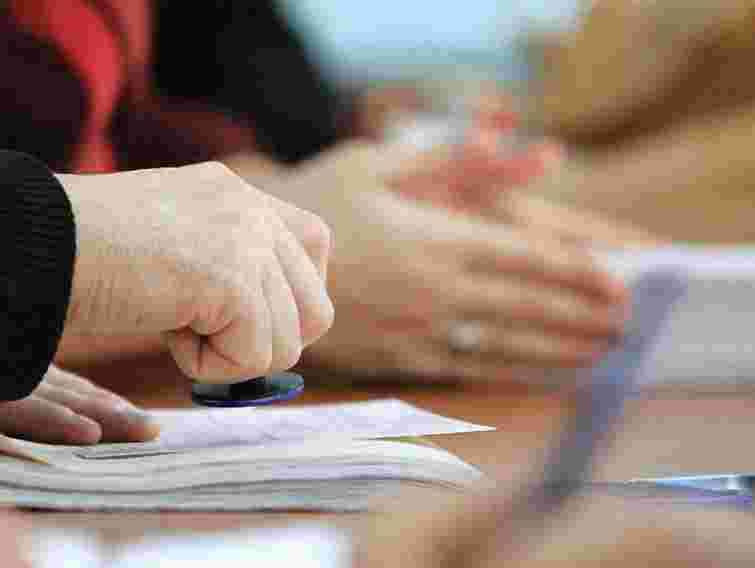 Партія регіонів і опозиція переглянуть виборчі списки