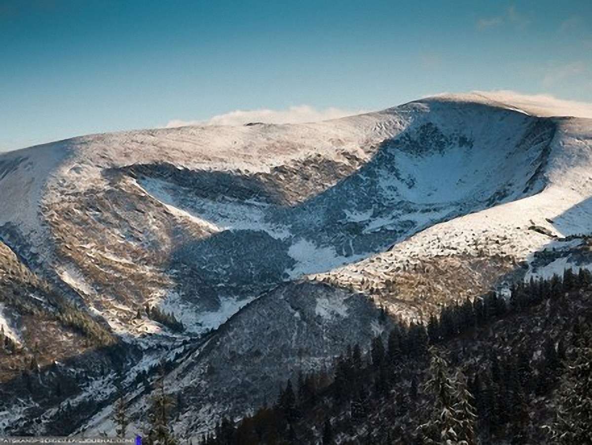 У Карпатах випало 10 сантиметрів снігу